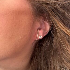 Elegant Gold Hoop Earrings